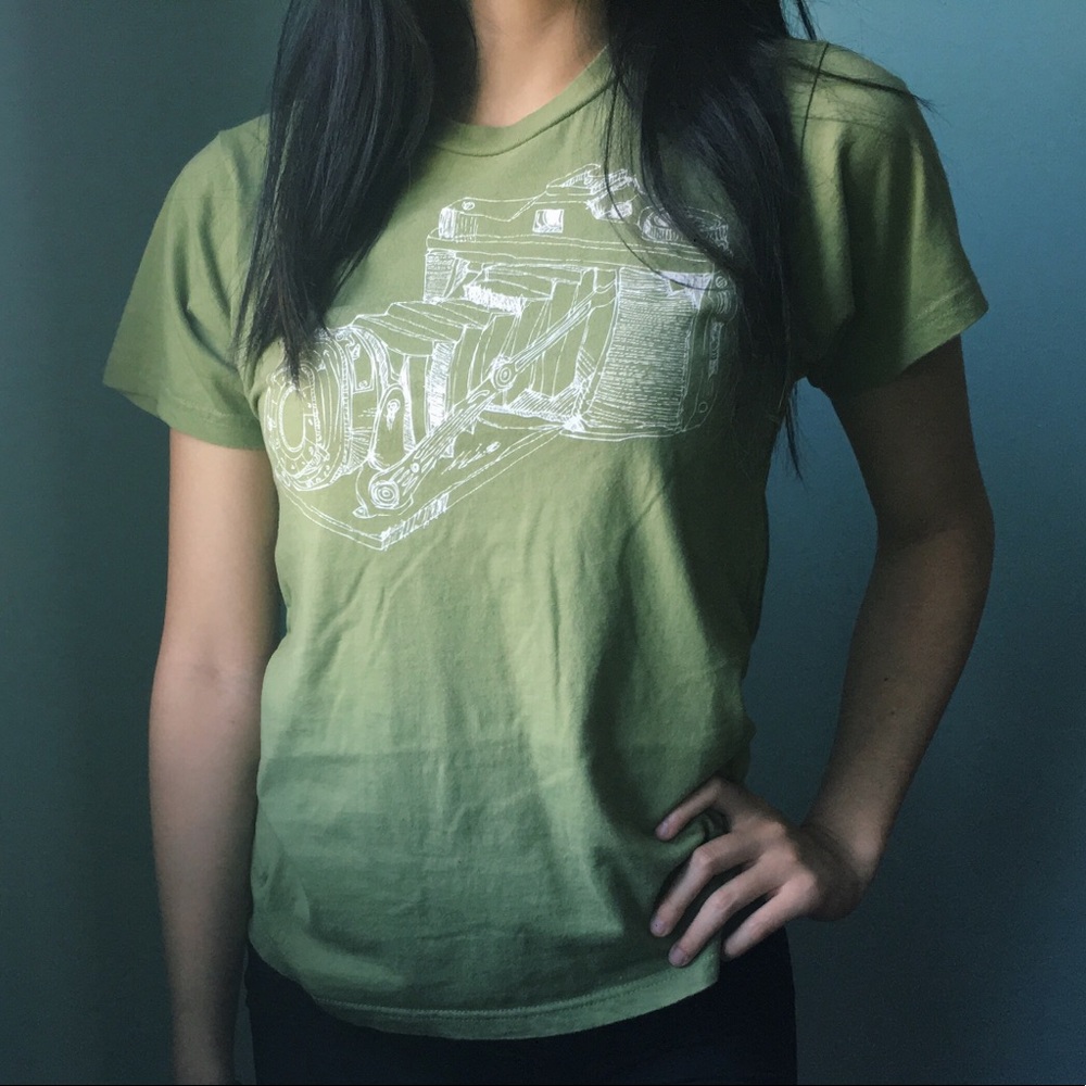Green Camera Threadless T-Shirt, Barely Worn! XS